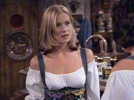  Christina Applegate 