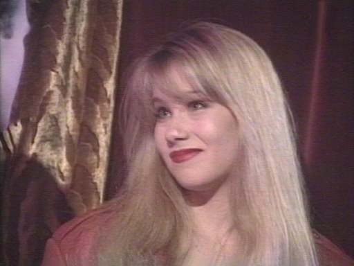  Kelly Bundy 